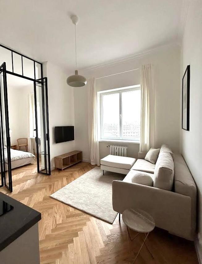 Old Town Residence , Wi-Fi , 2-Beds , Aesthetics - By Hik Apartments Warsaw Exterior photo